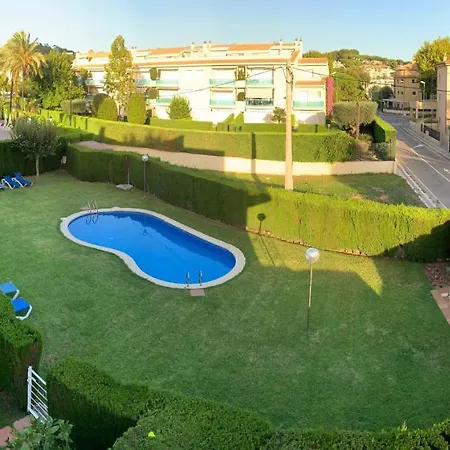 A 600 Metros De La Playa Con Piscina, Ideal Familias Appartamento